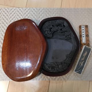 木製ケース付き 松鶴飾り硯 すずり 新品墨付きの通販 by ユノウ's ... 木製ケース付き 松鶴飾り硯 すずり ★新品墨付き