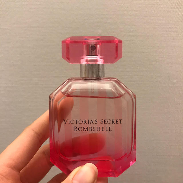 Victoria's Secret(ヴィクトリアズシークレット)のヴィクトリアズシークレット　香水 コスメ/美容の香水(香水(女性用))の商品写真