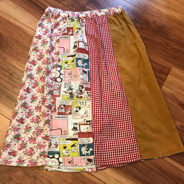 BOOFOOWOO(ブーフーウー)のBOOFOOWOO キッズレディース　スカート キッズ/ベビー/マタニティのキッズ服女の子用(90cm~)(スカート)の商品写真