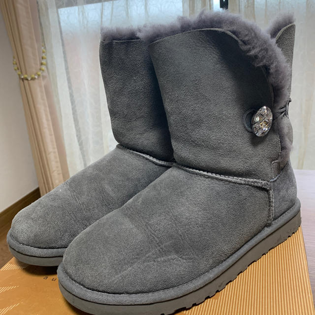 UGG アグ　ムートンブーツ　GREY