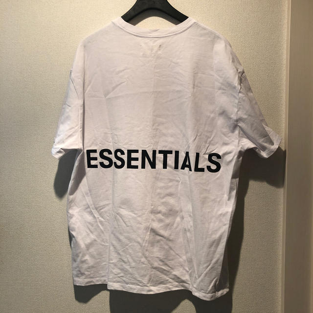 essentials Tシャツ