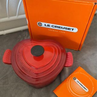 ルクルーゼ(LE CREUSET)のLe Creuset  ココットダムール　赤　レッド　送料込み(鍋/フライパン)