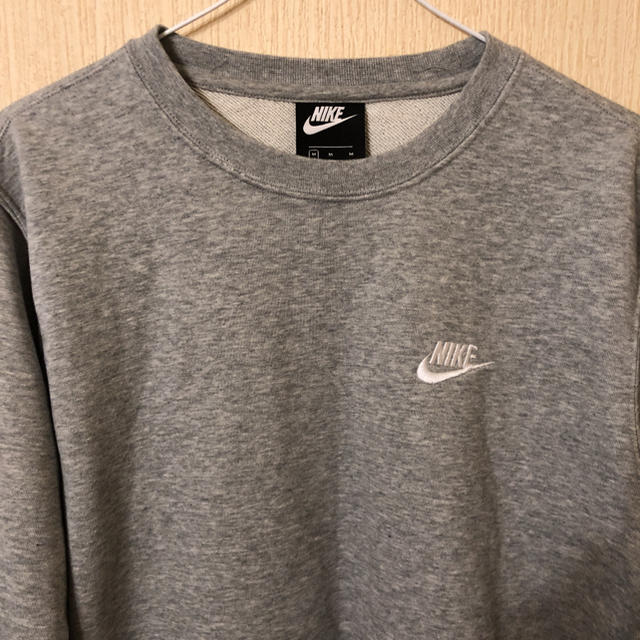 NIKE(ナイキ)のナイキ　スウェット　刺繍ロゴ　Mサイズ　古着 メンズのトップス(スウェット)の商品写真