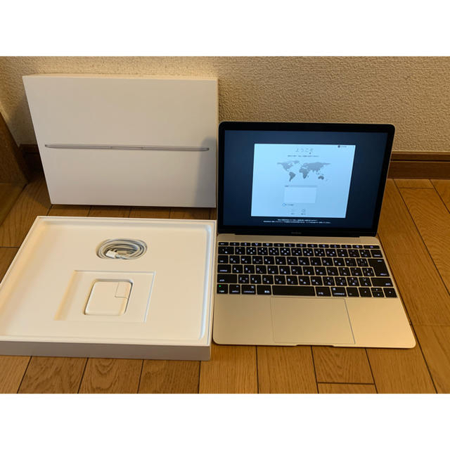 再値下げ【美品】MacBook 1