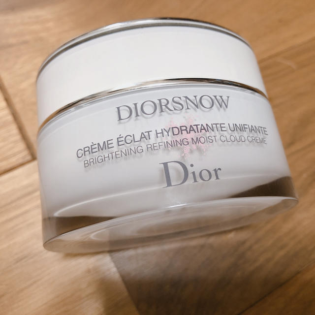 Dior(ディオール)のDior スノーブライトニングモイストクリーム コスメ/美容のスキンケア/基礎化粧品(フェイスクリーム)の商品写真