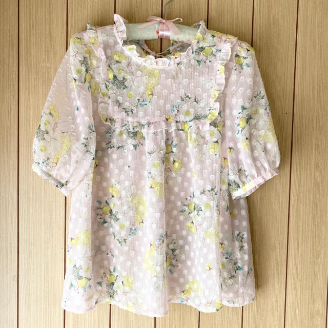 franche lippee(フランシュリッペ)の美品 フランシュリッペ 花束ブラウス レディースのトップス(シャツ/ブラウス(半袖/袖なし))の商品写真