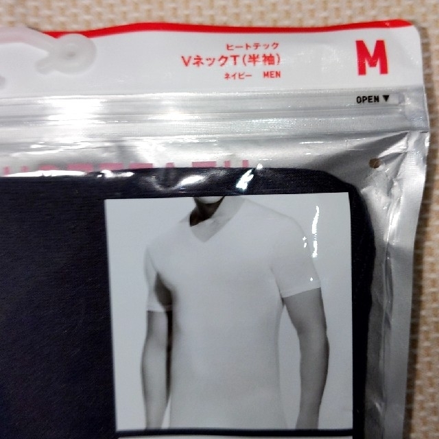 UNIQLO(ユニクロ)のユニクロ ヒートテック VネックT(半袖) ネイビー MEN メンズのトップス(Tシャツ/カットソー(半袖/袖なし))の商品写真