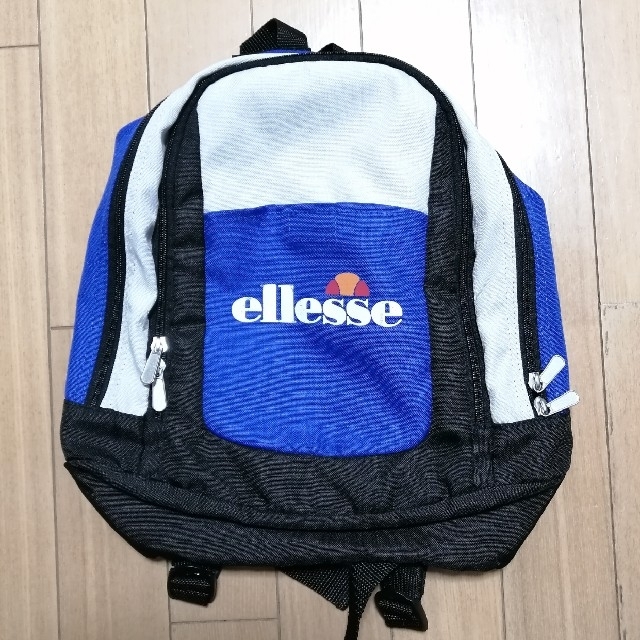 ellesse(エレッセ)のELLESSE エレッセ　リュックサック　小さめ　子供用　お出かけ　習い事　帰省 キッズ/ベビー/マタニティのこども用バッグ(リュックサック)の商品写真