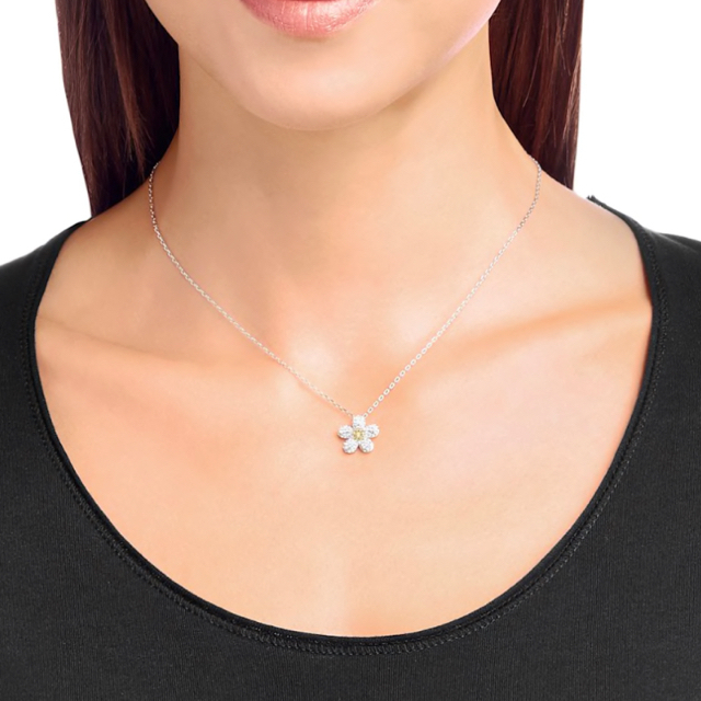 SWAROVSKI - スワロフスキー TOUGH FLOWERネックレスの通販 by SWAROVSKI - スワロフスキー TOUGH FLOWERネックレスの通販 by