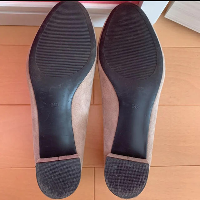 GU(ジーユー)のGU マシュマロパンプス　ベージュ　24.5 レディースの靴/シューズ(ハイヒール/パンプス)の商品写真