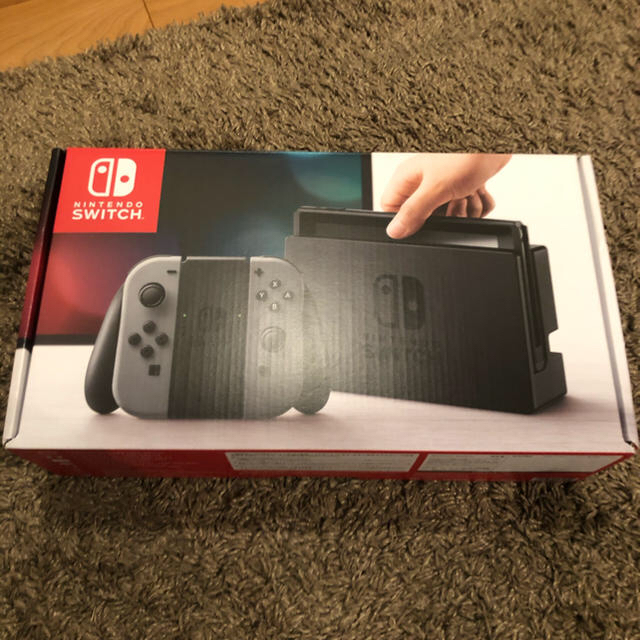 任天堂　Nintendo Switch 本体　美品