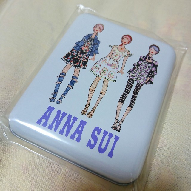 ANNA SUI(アナスイ)のANNA SUI⭐オリジナル缶ケース⭐ノベルティ インテリア/住まい/日用品のインテリア小物(小物入れ)の商品写真