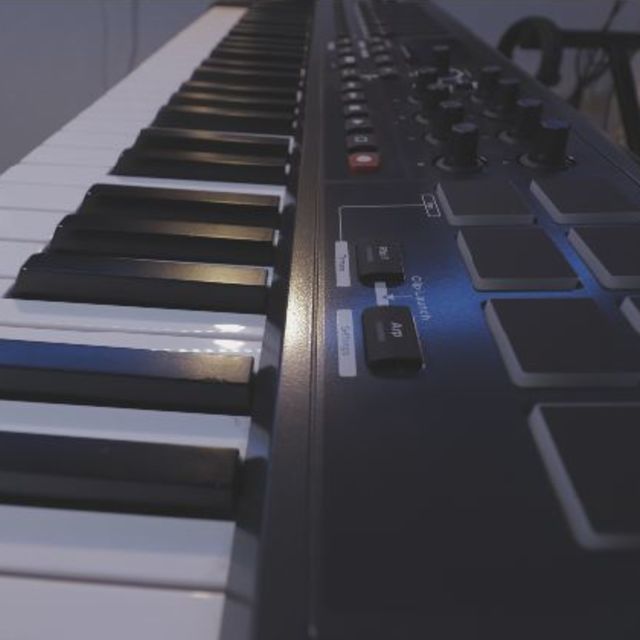【美品】novation IMPULSE 61 MIDI キーボード 2