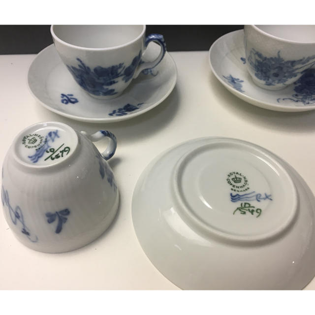 ROYAL COPENHAGEN(ロイヤルコペンハーゲン)の未使用展示品　ロイヤルコペンハーゲン   ブルーフラワー　3客 インテリア/住まい/日用品のキッチン/食器(グラス/カップ)の商品写真