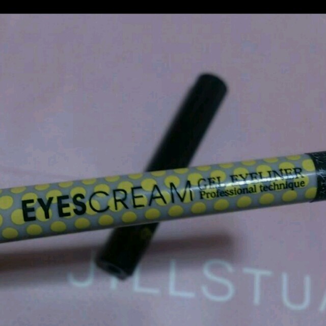 EYESCREAM(アイスクリーム)のEYES CREAM ジェルライナー コスメ/美容のベースメイク/化粧品(アイライナー)の商品写真