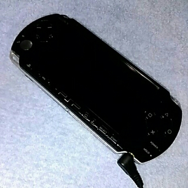 PlayStation Portable(プレイステーションポータブル)のPSP 3000 （訳あり品） エンタメ/ホビーのゲームソフト/ゲーム機本体(携帯用ゲーム機本体)の商品写真