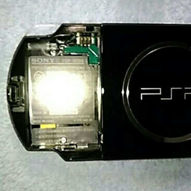 PlayStation Portable(プレイステーションポータブル)のPSP 3000 （訳あり品） エンタメ/ホビーのゲームソフト/ゲーム機本体(携帯用ゲーム機本体)の商品写真
