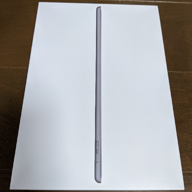 iPad(アイパッド)のI Pad 第7世代（純正アップルペンシル付き） スマホ/家電/カメラのPC/タブレット(その他)の商品写真