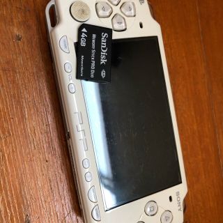 プレイステーションポータブル(PlayStation Portable)のハリスン様専用本体ジャンク　ケース付き(携帯用ゲーム機本体)