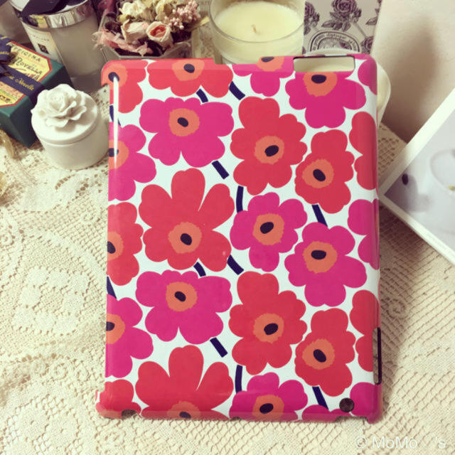 marimekko(マリメッコ)のマリメッコ🌸iPadケース スマホ/家電/カメラのスマホアクセサリー(モバイルケース/カバー)の商品写真