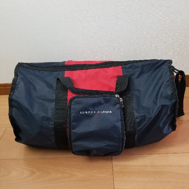 TOMMY HILFIGER(トミーヒルフィガー)の◼️お値下TOMMY HILFIGER【トミーヒルフィガー】 丸型ボストンバッグ メンズのバッグ(ボストンバッグ)の商品写真