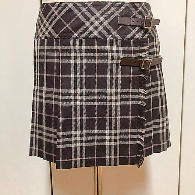 BURBERRY(バーバリー)のBurberry レディースのスカート(ミニスカート)の商品写真