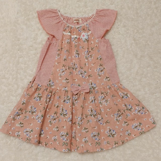 Souris(スーリー)の美品　スーリー　花柄ワンピース①　110㎝ キッズ/ベビー/マタニティのキッズ服女の子用(90cm~)(ワンピース)の商品写真