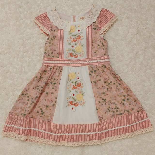 Souris(スーリー)のスーリー　さくらんぼ　ワンピース②　110㎝　 キッズ/ベビー/マタニティのキッズ服女の子用(90cm~)(ワンピース)の商品写真