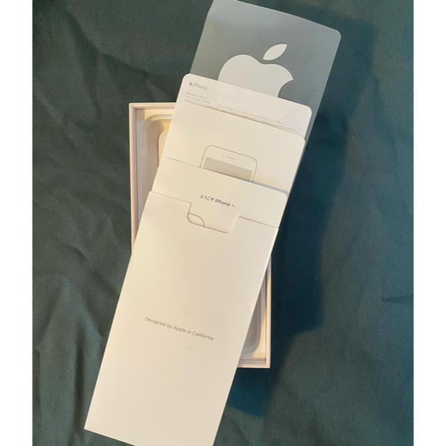Apple(アップル)の🚨再値下げ🚨　iPhone 8plus SIMロック解除済 64GB 美品 スマホ/家電/カメラのスマートフォン/携帯電話(スマートフォン本体)の商品写真
