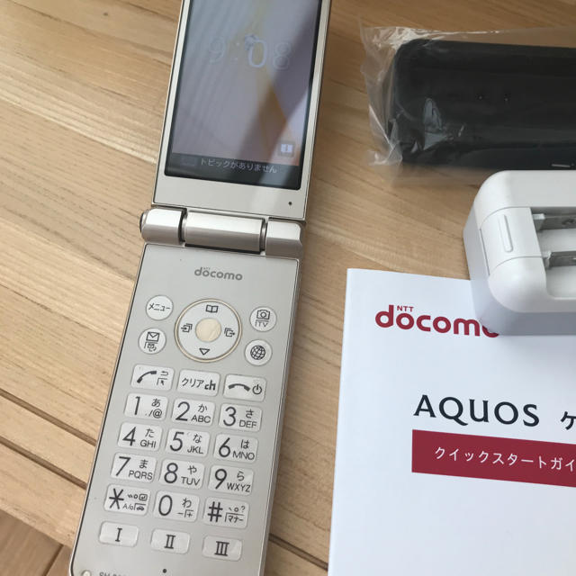 AQUOS ケータイ　SH-01J docomo 1