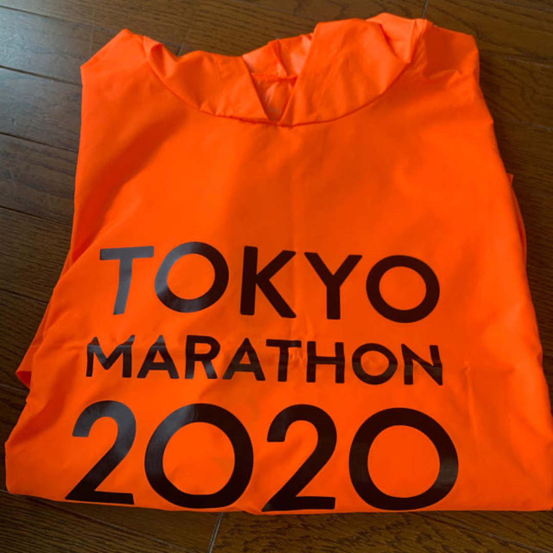 asics(アシックス)の東京マラソン　2020 手荷物なしランナー向けポンチョ メンズのジャケット/アウター(ポンチョ)の商品写真