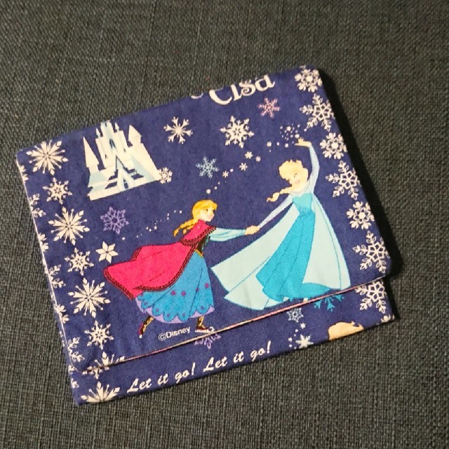 アナと雪の女王(アナトユキノジョオウ)の移動ポケット アナ雪 未使用 ハンドメイドのキッズ/ベビー(外出用品)の商品写真