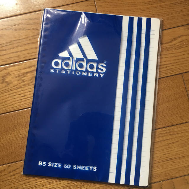 adidas(アディダス)のアディダス ルーズリーフ インテリア/住まい/日用品の文房具(ノート/メモ帳/ふせん)の商品写真