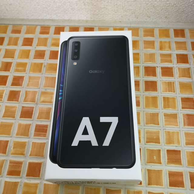 Galaxy A7 ブラック 64 GB SIMフリー