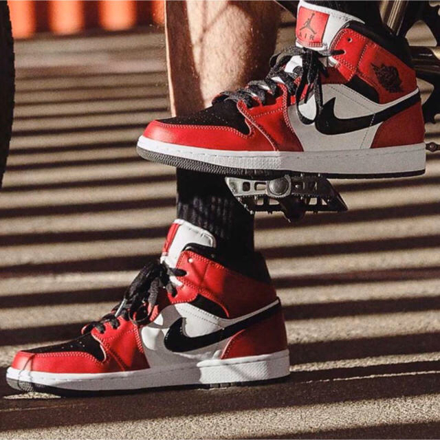 NIKE AIR JORDAN1 MID CHICAGO 28.5cm