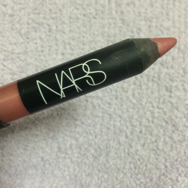 NARS(ナーズ)のNARSマットリップペンシル コスメ/美容のベースメイク/化粧品(口紅)の商品写真