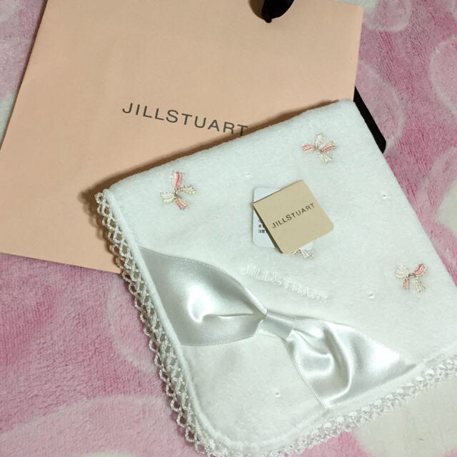 JILLSTUART(ジルスチュアート)の新品♡JILLSTUARTタオルハンカチ レディースのファッション小物(ハンカチ)の商品写真