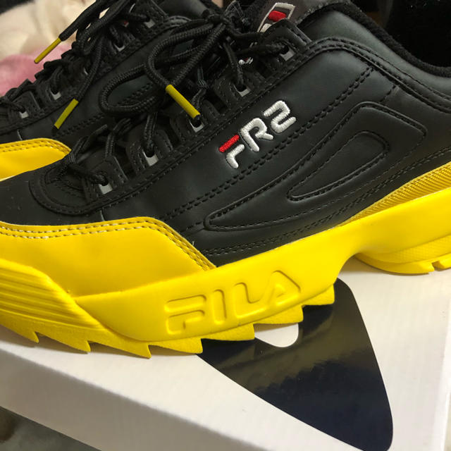 FILA(フィラ)の#fr2×FILAコラボスニーカー メンズの靴/シューズ(スニーカー)の商品写真