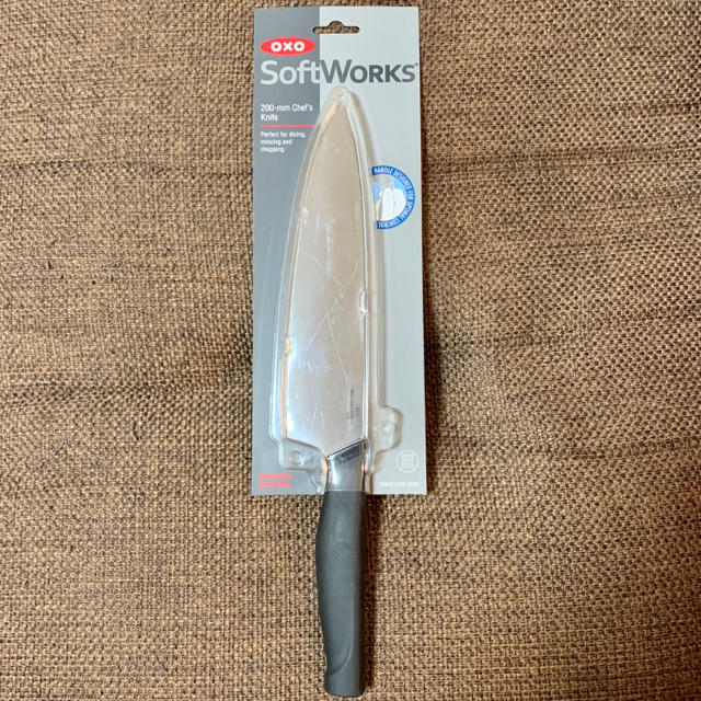 オクソー oxo シェフナイフ 包丁 chef's knife 新品、未使用 インテリア/住まい/日用品のキッチン/食器(調理道具/製菓道具)の商品写真