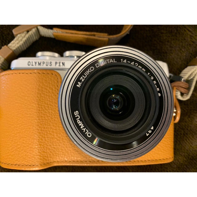 OLYMPUS PEN Lite E-PL7 ホワイトEZダブルズームキットー