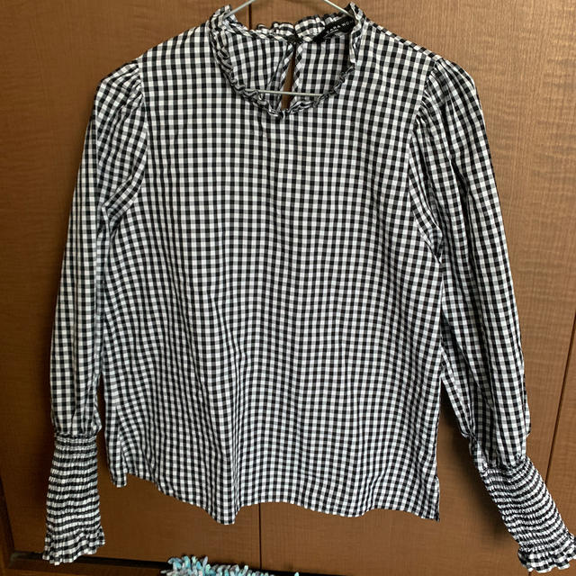 ZARA(ザラ)のZARA  ギンガムチェック　シャツ レディースのトップス(シャツ/ブラウス(長袖/七分))の商品写真