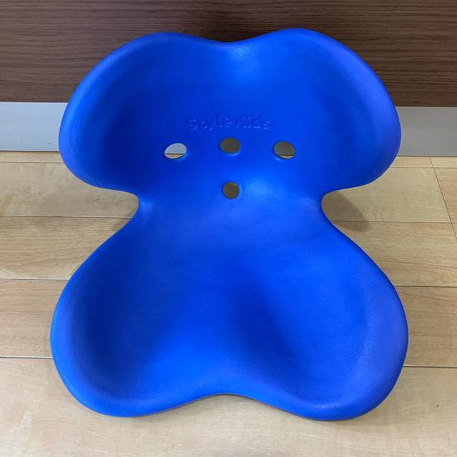 MTG スタイルキッズ L　青 ブルー インテリア/住まい/日用品の椅子/チェア(座椅子)の商品写真