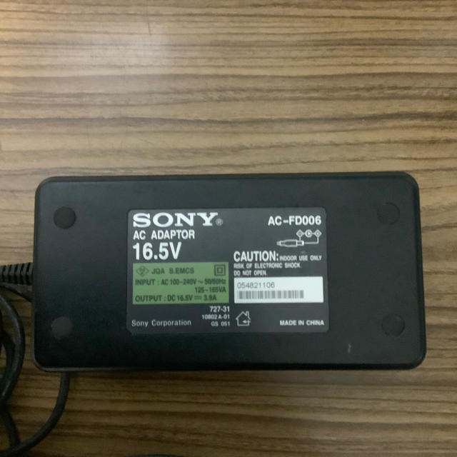 SONY(ソニー)のSONY　ACアダプター　電源コード　AC-FD006 KLV-14SP2用 スマホ/家電/カメラのテレビ/映像機器(テレビ)の商品写真
