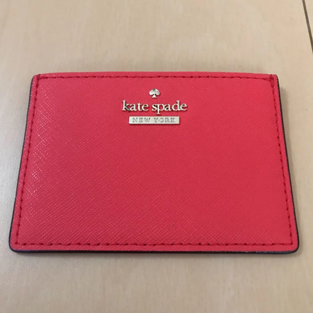 kate spade new york(ケイトスペードニューヨーク)のケイトスペード  パスケース　定期入れ レディースのファッション小物(名刺入れ/定期入れ)の商品写真