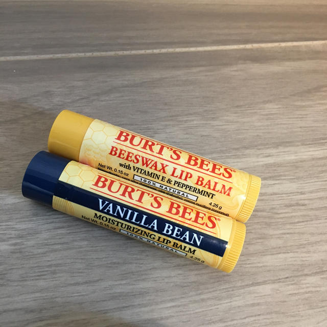 BURT'S BEES(バーツビーズ)のバーツビーズ　リップクリーム コスメ/美容のスキンケア/基礎化粧品(リップケア/リップクリーム)の商品写真