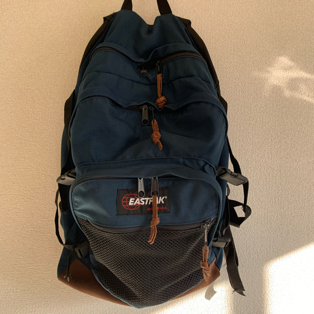 EASTPAK(イーストパック)のeastpak メンズのバッグ(バッグパック/リュック)の商品写真