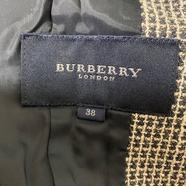 BURBERRY(バーバリー)のBURBERRY LONDON！バーバリーロンドン ノーカラーツイードジャケット レディースのジャケット/アウター(テーラードジャケット)の商品写真