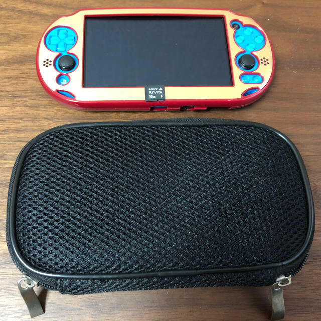 PS Vita  PCH-2000Wi-Fiモデル 1