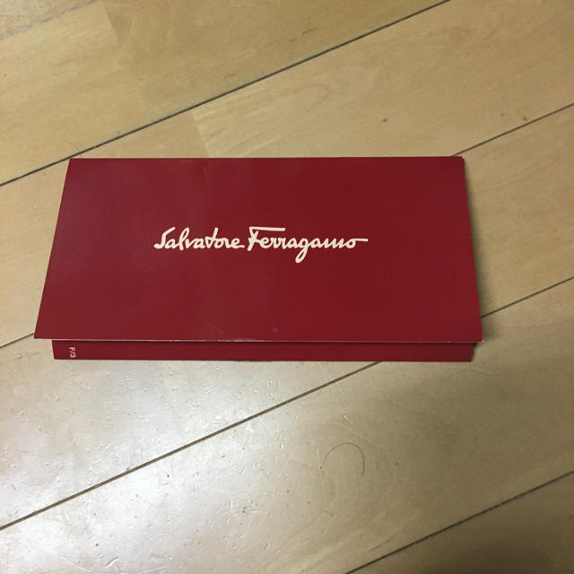 Ferragamo(フェラガモ)のハンカチ レディースのファッション小物(ハンカチ)の商品写真