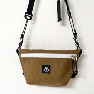 パタゴニア(patagonia)のヌルク Nruc GODARD POUCH ゴダールポーチ ストラップ付(ポーチ)